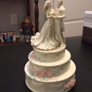 Lenox Wedding trinket music box